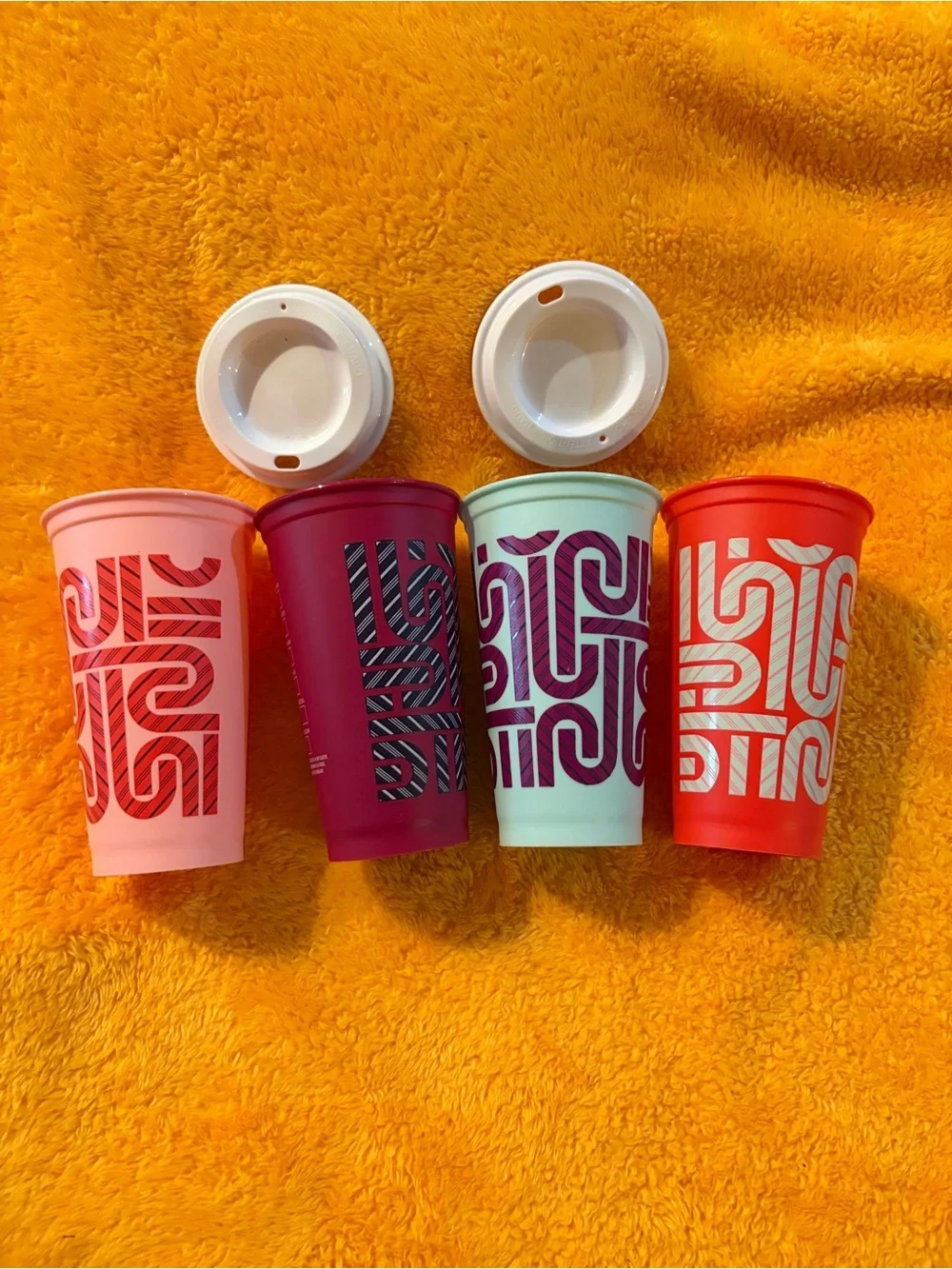 Set of 4 Reusable Starbucks  Patterned Cups